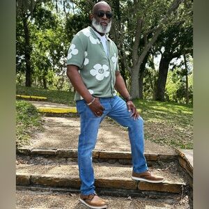 Meet your Posher, Jay